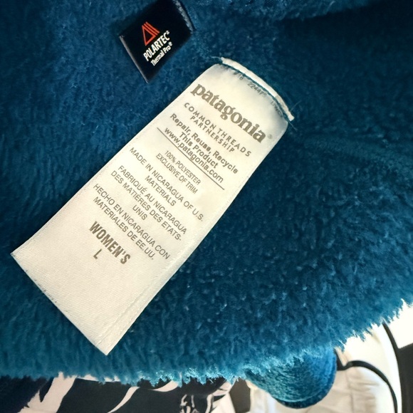 Patagonia Teal Fleece Pullover - Picture 5 of 5